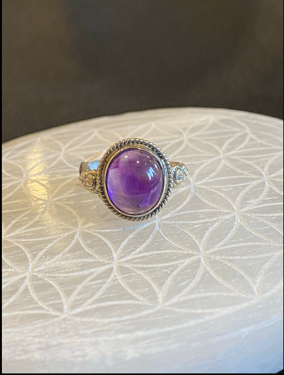 Amethyst Ring - Size 9 ($38) - Lighten Up Shop